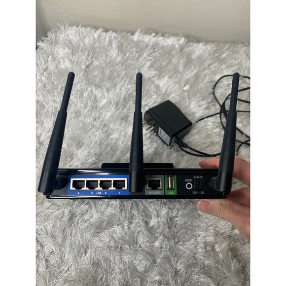 D Link GamerLounge Modem DGL-4500 Preowned See Pics - Picture 5 of 11